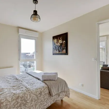 Chic Apart With Great View Of Paris * Saint-Denis (Seine-Saint-Denis)